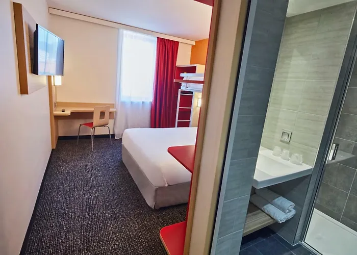 Kyriad Eco - Clermont Ferrand Estaing